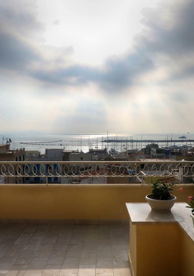 La terrazza dei colori Bed and Breakfast Gaeta Esterno foto